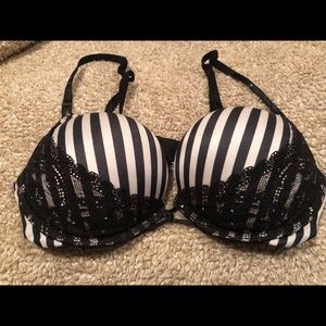 Victoria Secret Push Up Bra size 34B